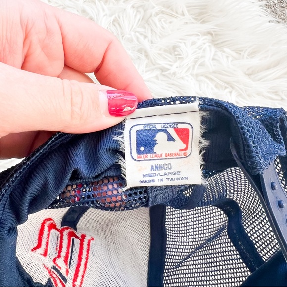 Minnesota Twins | Vintage 90s Baseball Cap - Picture 2 of 5